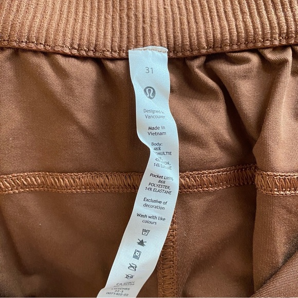 NWT Lululemon Light Utilitech High Rise Cargo Pocket Pants - Picture 3 of 8